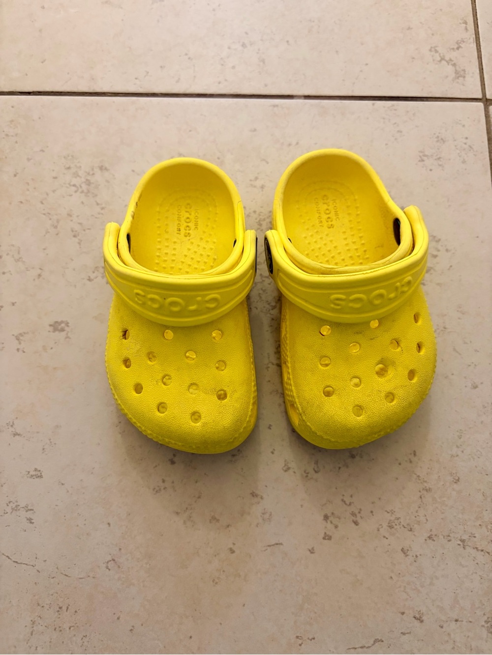 CROCS toddler yellow size 5